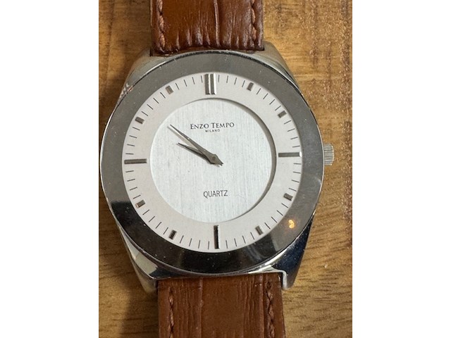 16x horloge o.a: boss, diesel - afbeelding 9 van  17