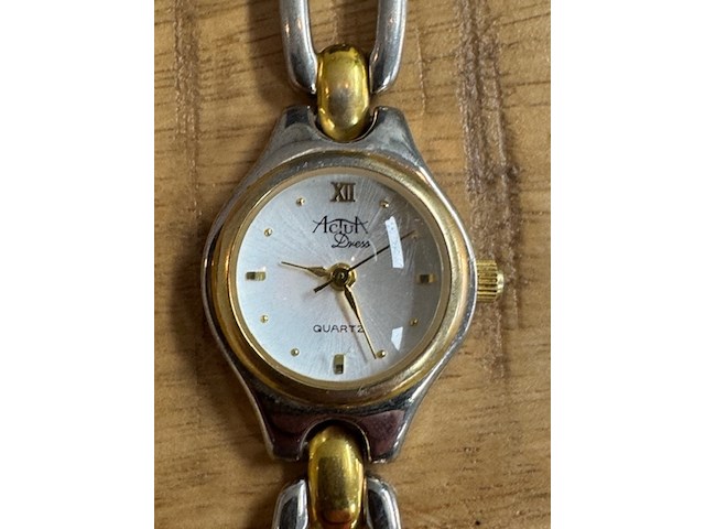 16x horloge o.a: boss, diesel - afbeelding 12 van  17