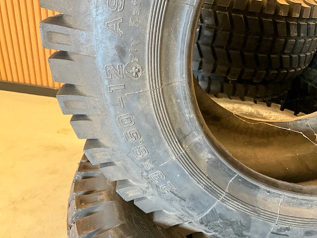 16x ongebruikt continental 23x8.50-12 band - afbeelding 6 van  7
