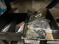 16x racefiets onderdelen en accessoires w.o. shimano, sram en vittoria - afbeelding 3 van  8
