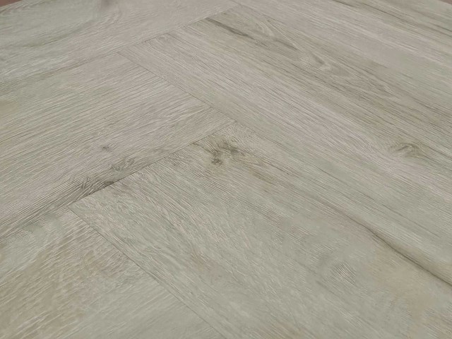 17 m2 pvc spc click visgraat met xps onderlaag - 610 x 150 x 5 mm - afbeelding 1 van  3