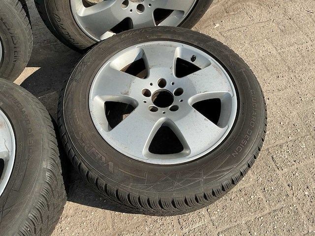 17” velg met vredestein band - 235/55 r 17 (4x) - afbeelding 4 van  8