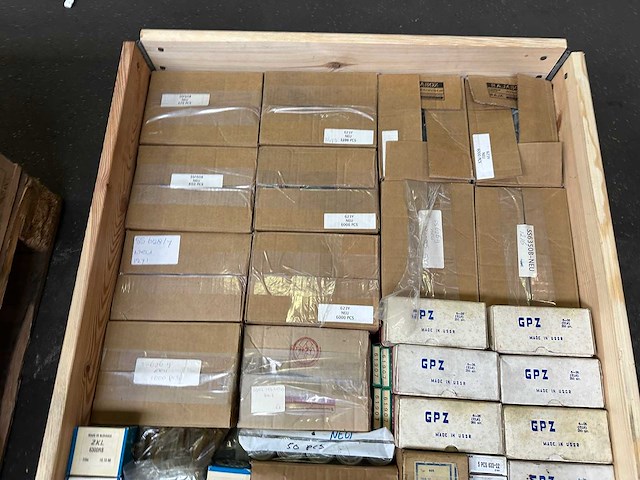 178 kg net bearings from several brands - afbeelding 2 van  8