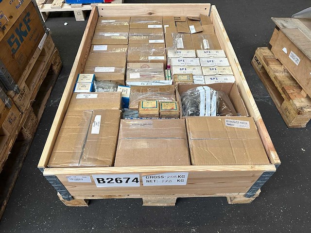 178 kg net bearings from several brands - afbeelding 1 van  8