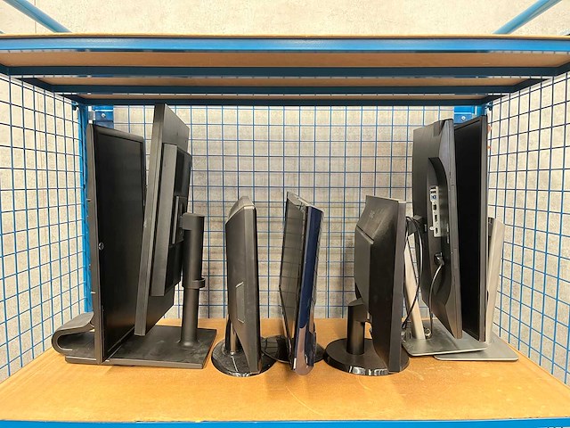 17x 23" monitoren - divers - afbeelding 2 van  3