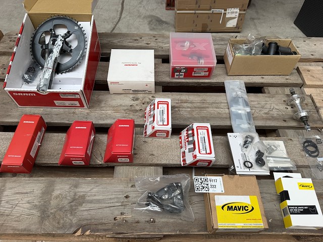 17x racefiets onderdelen w.o. trapstel, shifter set w.o. sram, mavic - afbeelding 1 van  18