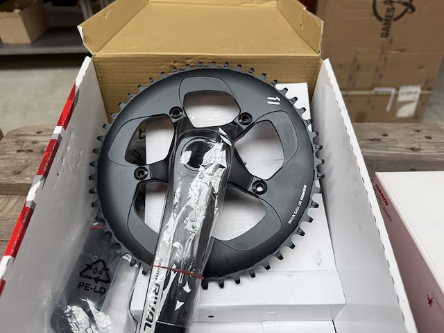17x racefiets onderdelen w.o. trapstel, shifter set w.o. sram, mavic - afbeelding 12 van  18