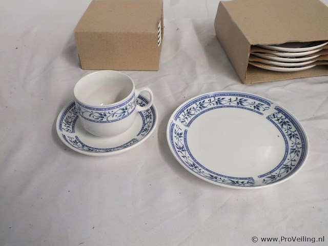 18-delig servies - afbeelding 2 van  2