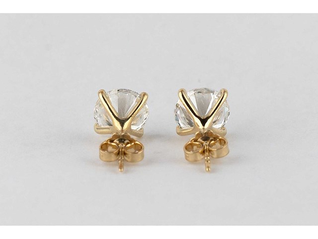 18 karaat geelgouden oorstekers met 4,03 ct. diamant - afbeelding 5 van  5