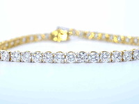 18 karaat gouden tennisarmband met briljant geslepen diamanten van 10 carat - afbeelding 1 van  7