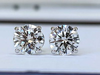 18 karaat witgouden oorstekers met 4,01 crt diamant - afbeelding 7 van  7