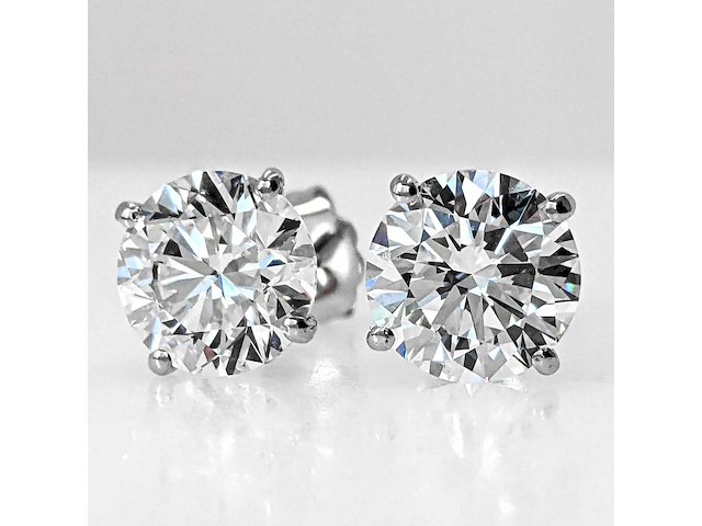 18 karaat witgouden oorstekers met 4,01 crt diamant - afbeelding 1 van  9