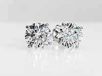 18 karaat witgouden oorstekers met 4,01 crt diamant - afbeelding 2 van  9