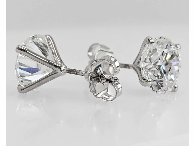 18 karaat witgouden oorstekers met 4,01 crt diamant - afbeelding 3 van  9