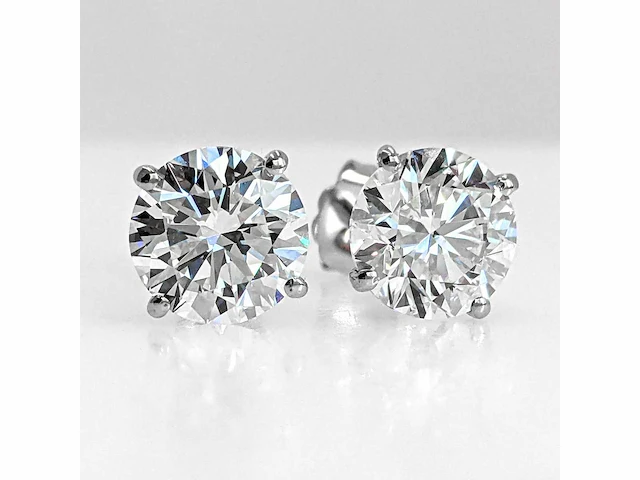 18 karaat witgouden oorstekers met 4,01 crt diamant - afbeelding 7 van  9