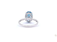 18 karaat witgouden ring met 3 crt. blauwe diamant - afbeelding 6 van  6