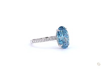 18 karaat witgouden ring met 3 crt. blauwe diamant - afbeelding 2 van  3