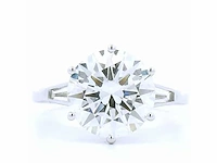 18 karaat witgouden ring met 4,36 crt. diamant