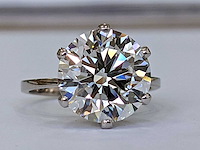 18 karaat witgouden ring met 6,02 crt diamant
