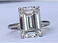 18 karaat witgouden ring met 7,68 crt. diamant - afbeelding 1 van  7