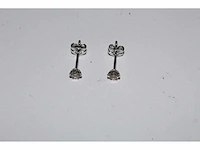 18 kt witgouden oorbel met natuurlijke diamant - afbeelding 3 van  4