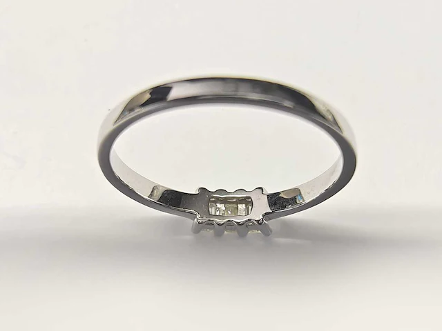 18 kt witgouden ring met natuurlijke diamant - afbeelding 7 van  7