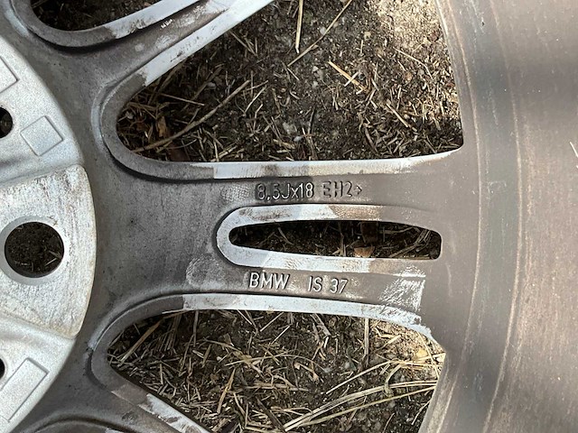 18” lichtmetalen bmw is37 velg 8,5jx18 eh2 v.v. bridgestone 255\35r18 band - afbeelding 5 van  7
