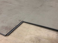 18 m2 pvc click tegel - 730 x 399 x 5,7 mm - afbeelding 2 van  3
