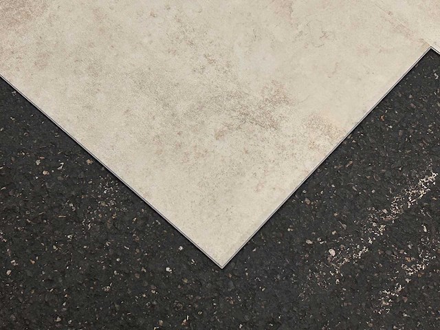 18 m2 pvc click tegel met geintegreerde xps onderlaag - 730 x 399 x 5,7 mm - afbeelding 2 van  3