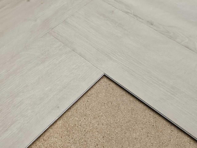 18 m2 pvc spc click visgraat - 750 x 150 x 6,5 mm - afbeelding 2 van  3