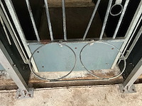 18 stuks kalverboxen – compleet systeem – met rvs en kunststof onderdelen - afbeelding 3 van  7