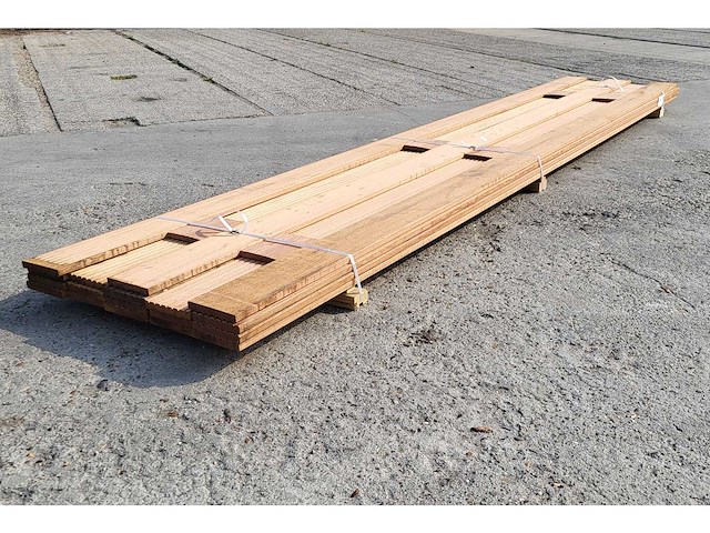 18 x kapur terrasplank 21 x 145mm 7 groeven, lengte 395cm - afbeelding 1 van  4