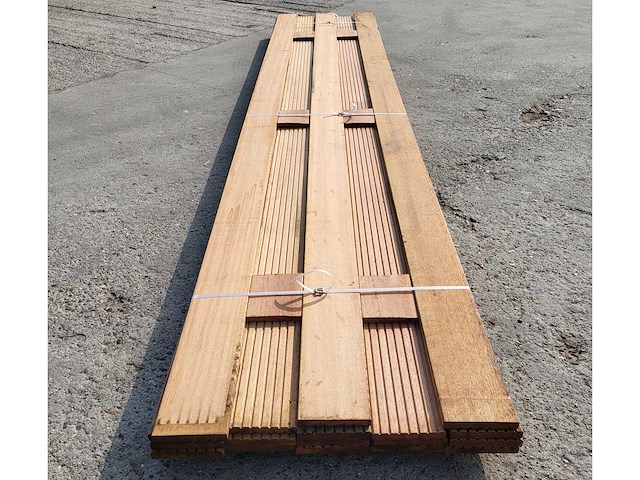 18 x kapur terrasplank 21 x 145mm 7 groeven, lengte 395cm - afbeelding 2 van  4