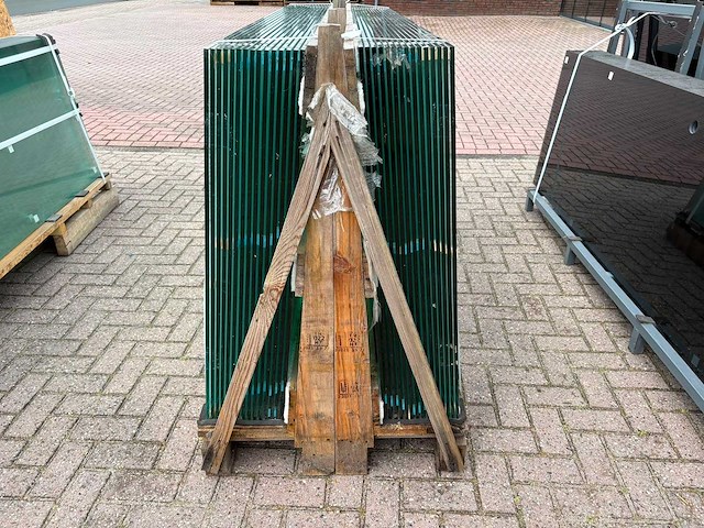 180st glaspanelen 10mm gehard veiligheidsglas - afbeelding 4 van  17