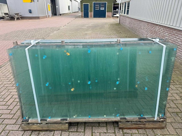 180st glaspanelen 10mm gehard veiligheidsglas - afbeelding 17 van  17