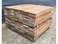 182 x guyana teak planken 25 x 140mm, lengte 65 cm - afbeelding 1 van  4