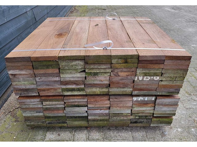 182 x guyana teak planken 25 x 140mm, lengte 65 cm - afbeelding 4 van  4