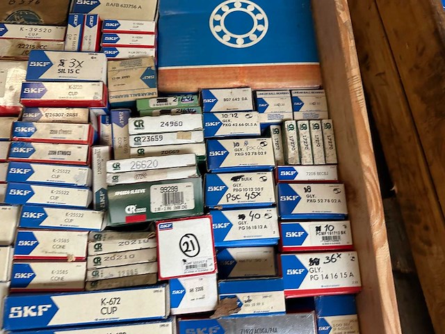 184 kg net bearings from skf - afbeelding 1 van  1