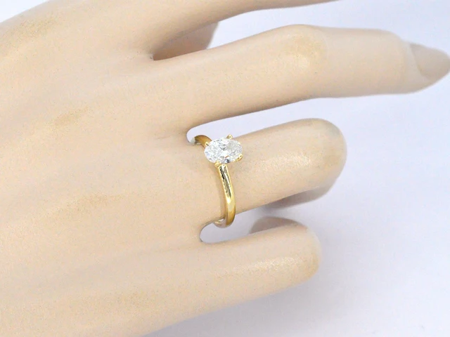 18k geelgouden solitair, ovaal moissaniet 1.00 ct - afbeelding 3 van  10