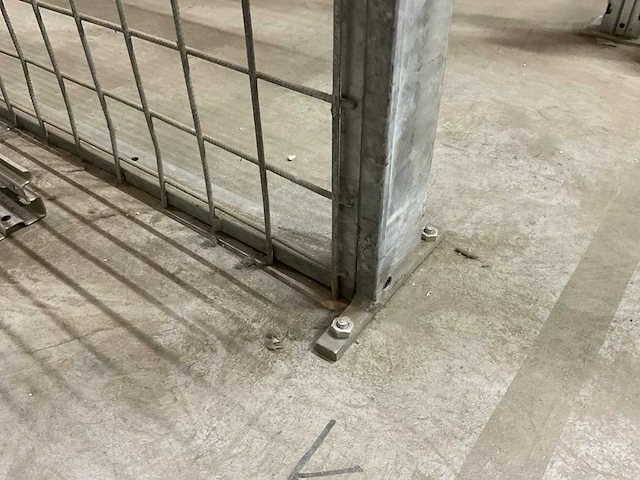 18m gegalvaniseerd hekwerk - afbeelding 2 van  5