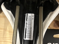 18x fietsonderdelen en accessoires w.o. racefietszadels w.o. prologo, fizik - afbeelding 7 van  10