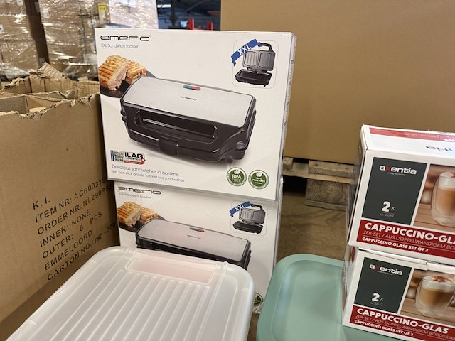 18x partij w.o. tosti-ijzer, koelbox, tafelventilator w.o. silver crest, emerio - afbeelding 8 van  11