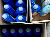 18x wasmiddel color 3 ltr en 6x wasverzachter 0,75 ltr robijn - afbeelding 2 van  6