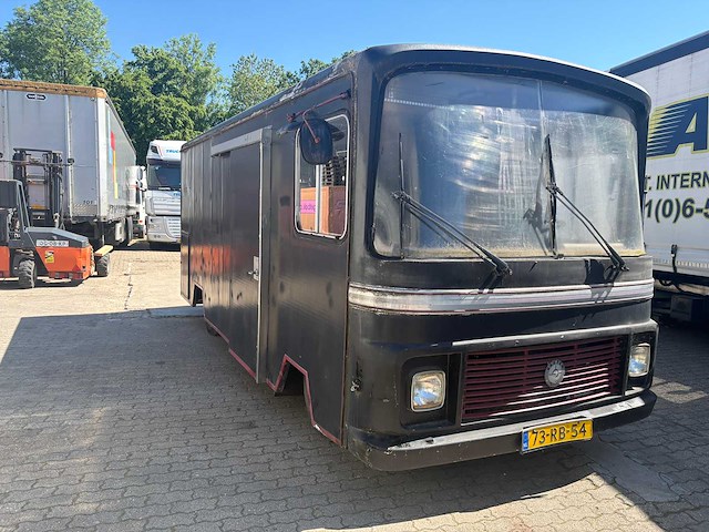 19 beaten 3500ce foodtrucks - afbeelding 11 van  14