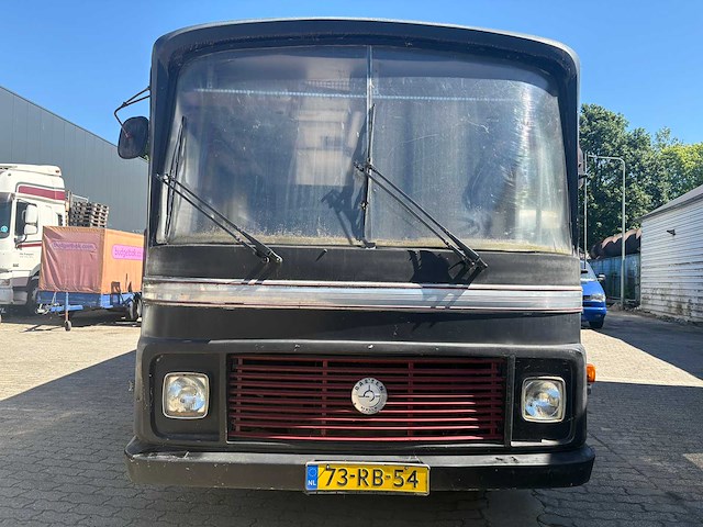 19 beaten 3500ce foodtrucks - afbeelding 12 van  14
