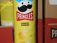 19 bussen pringles cheesy cheese. - afbeelding 2 van  2