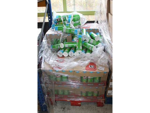 19 dozen pringles sour cream & onion. 19 x 19 bussen. tht 7-25. - afbeelding 3 van  3