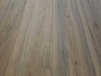 19 m2 laminaat plank - 1285 x 192 x 10 mm - afbeelding 1 van  2