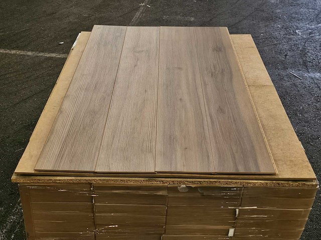 19 m2 laminaat plank - 1285 x 192 x 10 mm - afbeelding 3 van  3