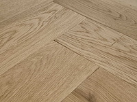19 m2 parket eiken visgraat - 660 x 110 x 14 mm - afbeelding 1 van  3